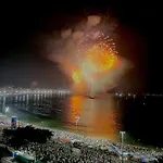 Vista incrível para a praia de Copacabana - varanda espaçosa